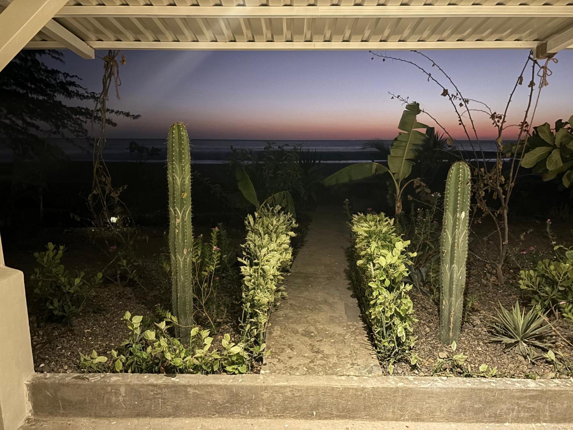 Stella Mar Oceanfront Hotel Popoyo Exterior photo