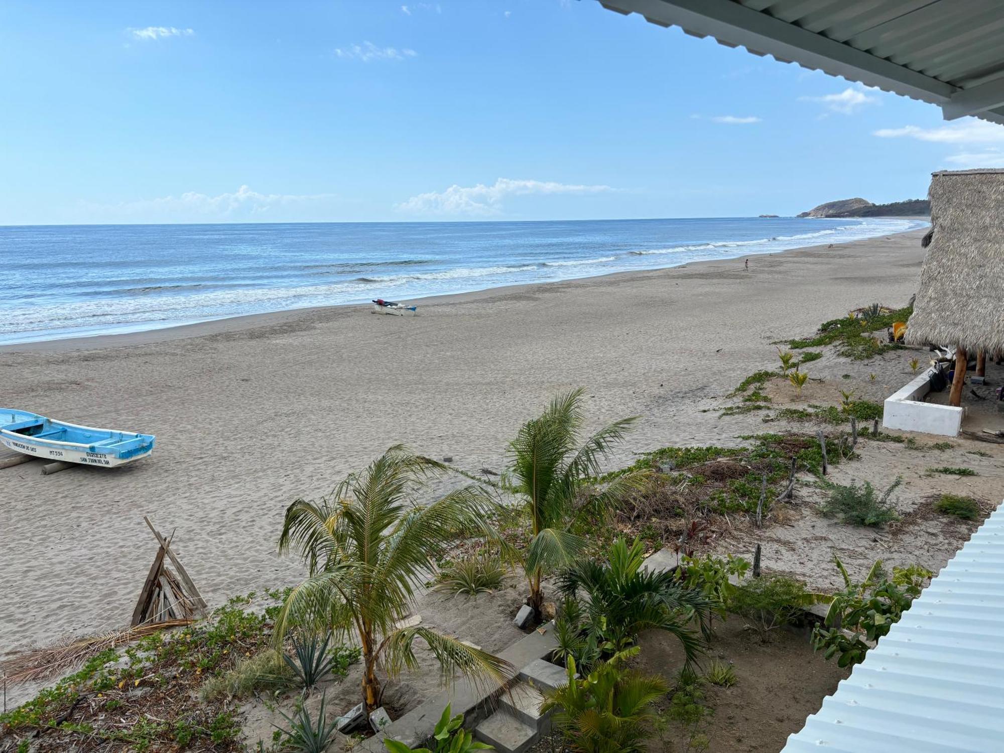 Stella Mar Oceanfront Hotel Popoyo Room photo
